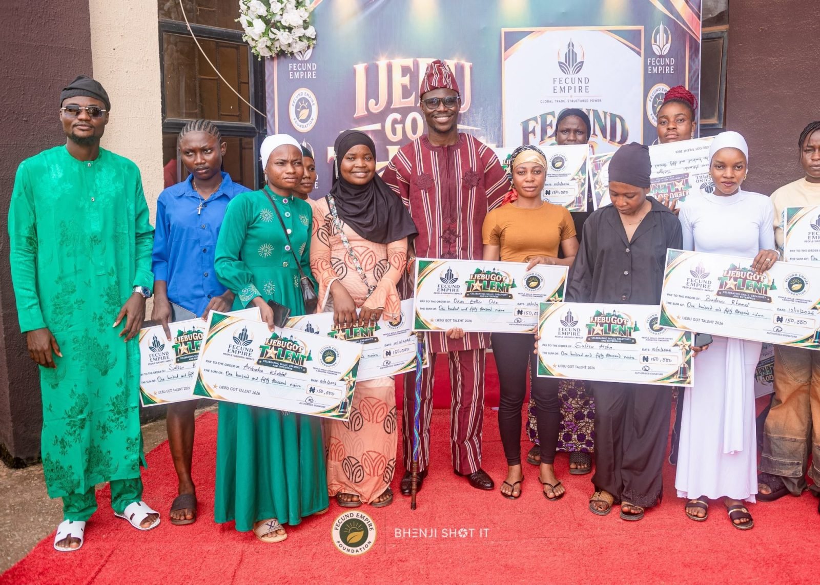 Concerned Ijebu-Igbo Youths applauding the Fecund Empire Foundation for N8.5million youth empowerment grants at Ijebu Got Talent 2026.